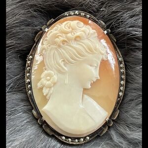 Art Deco Vintage Shell Cameo